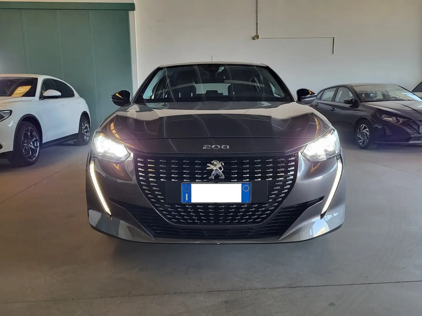 Peugeot 208 1.2 puretech Allure Pack 100CV Grigio - 2