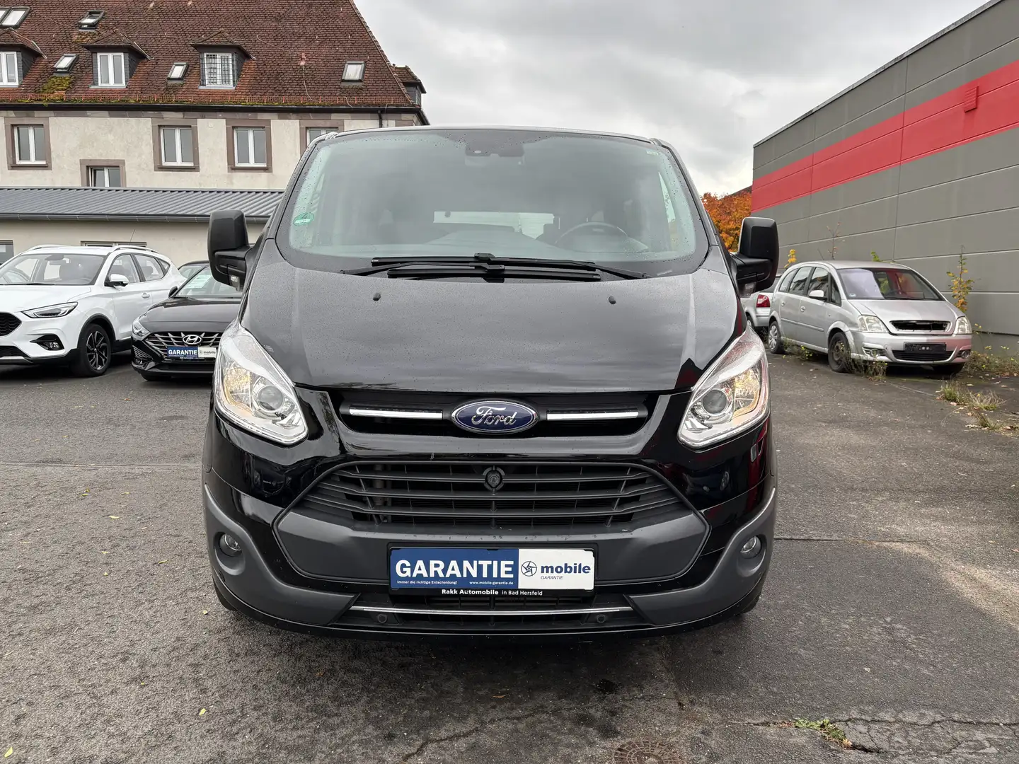 Ford Tourneo Custom 310 L2 Trend-8Si-NAVI-KAMERA-AHK- Schwarz - 2