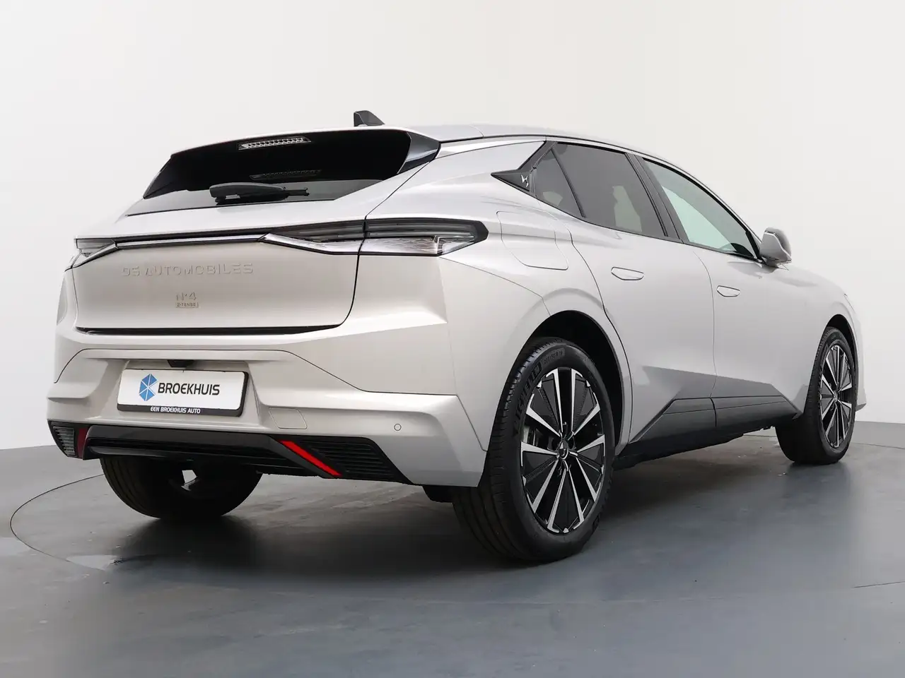 DS Automobiles N°4 2026