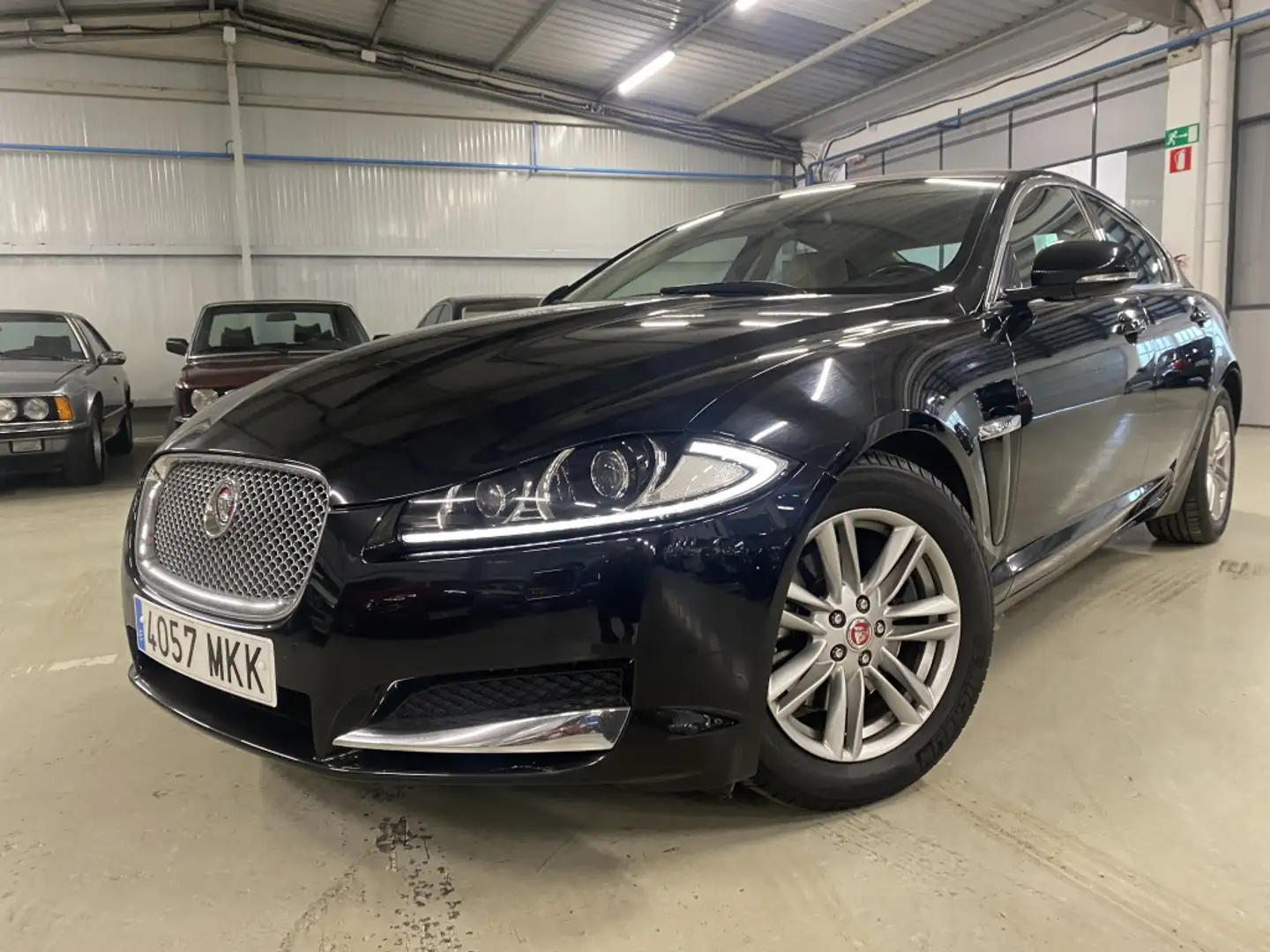 Jaguar XF 2.2 Diesel Luxury Aut. Negro - 1