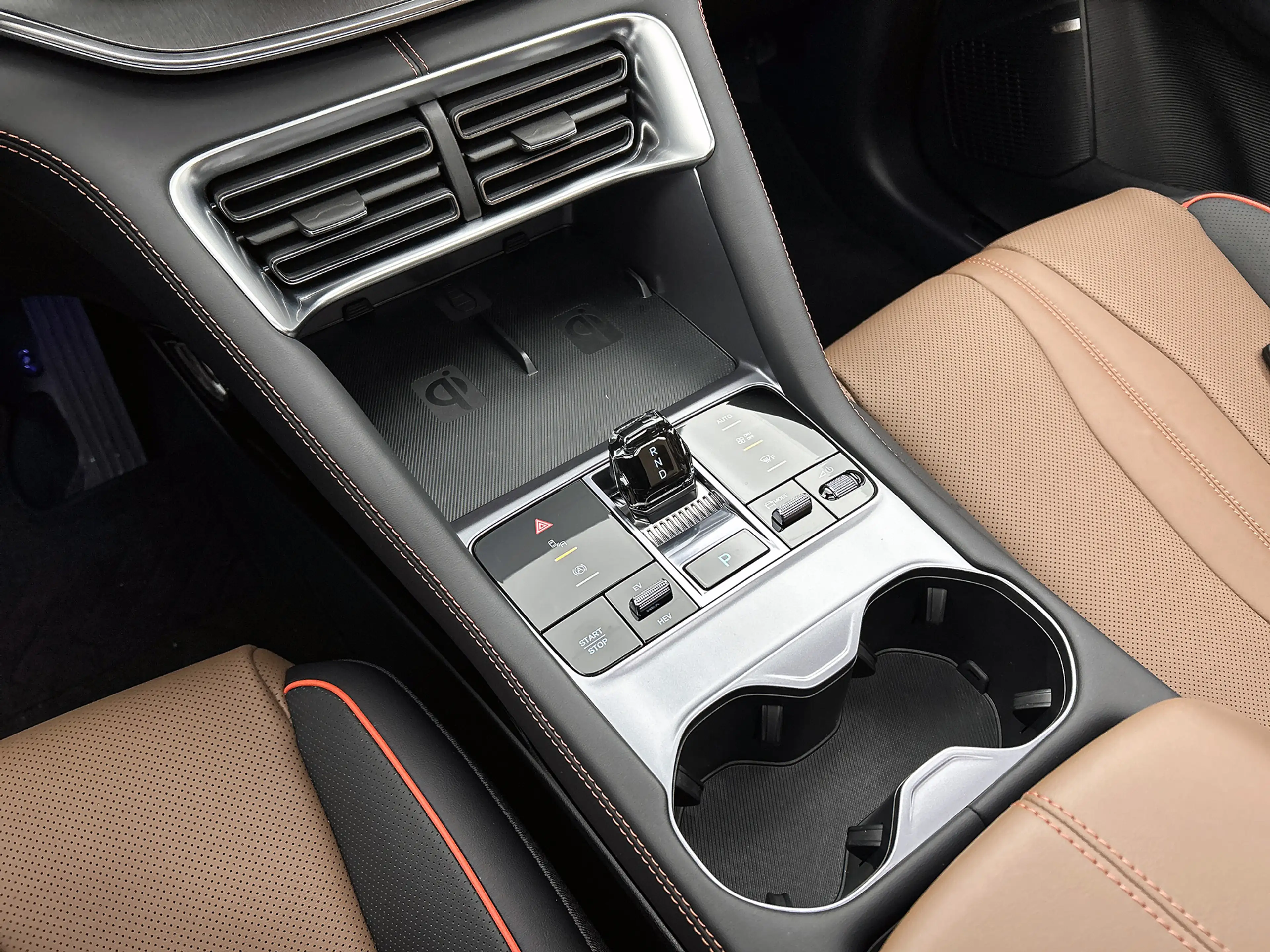 BYD Seal U 1.5 T DM-i AWD Design | 1080 KM WLTP | 1300 KG Tre — photo 12
