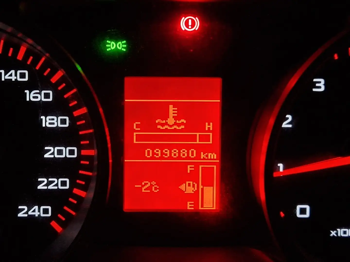 Mitsubishi Lancer 1.5 X - 2