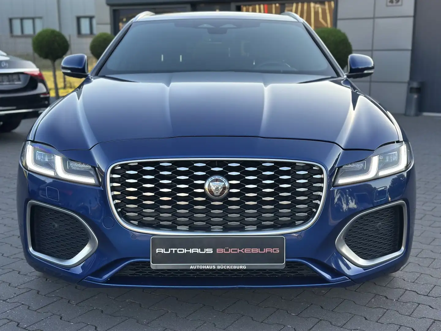 Jaguar XF D200  Sportbrake SE Bleu - 2