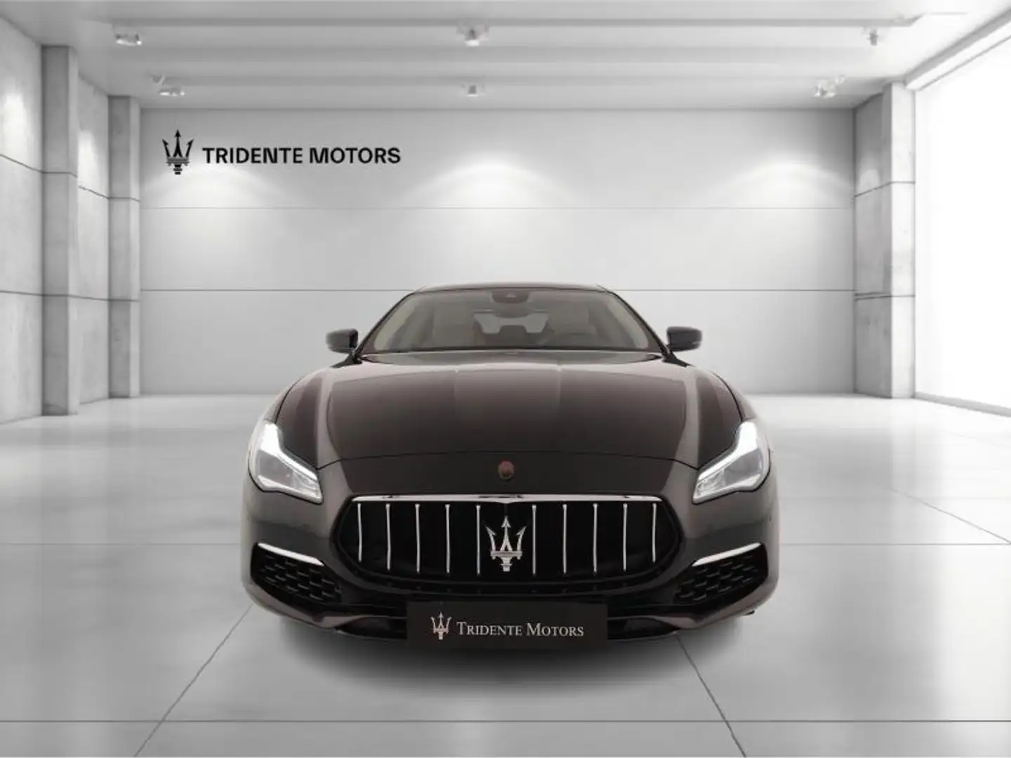 Maserati Quattroporte 3.0 V6 Granlusso Q4 410cv auto Schwarz - 2
