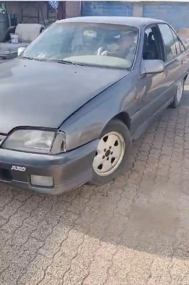 Lancia Thema 2.8 Limousine, foto 5