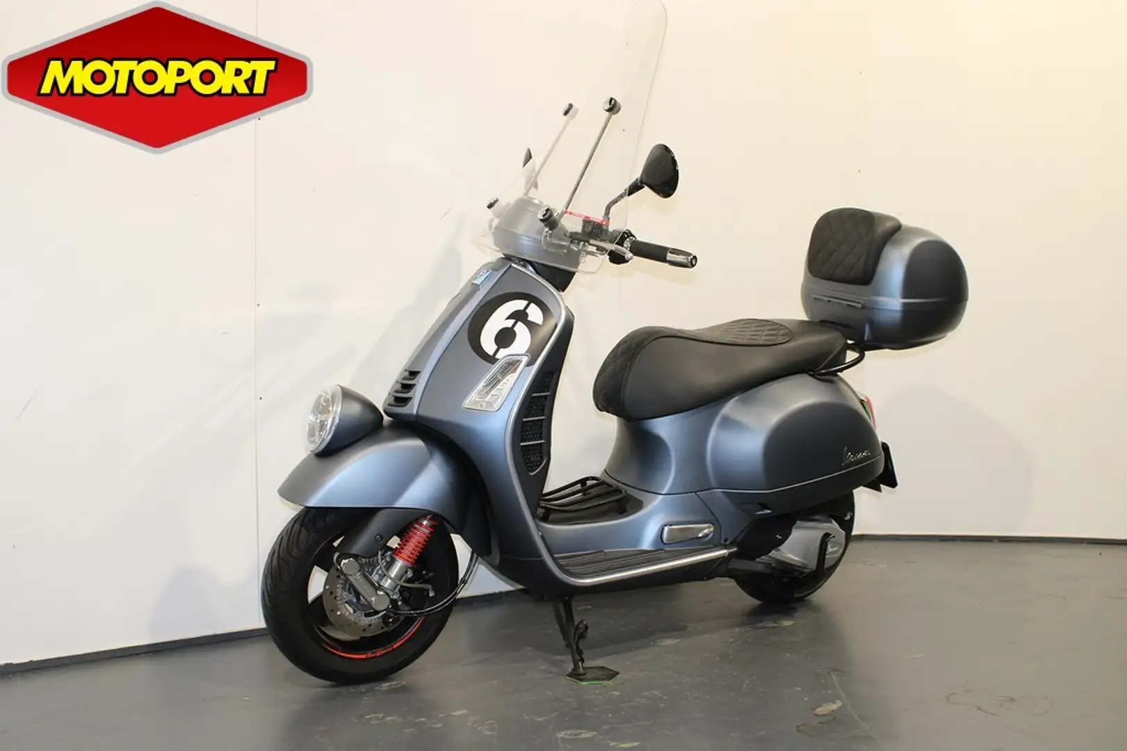 Vespa GTV 300 Sei Giorni Zwart - 2