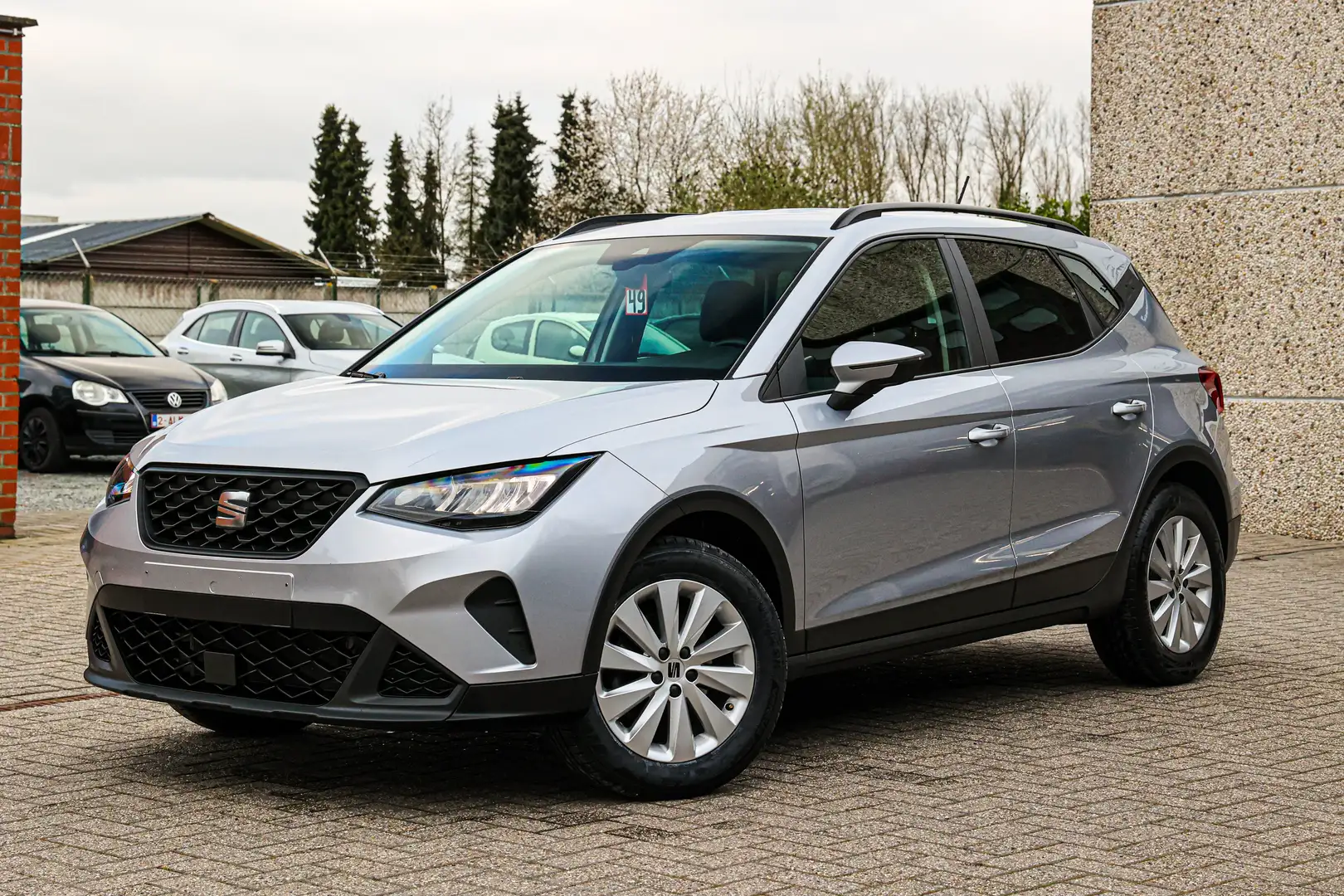 SEAT Arona AUTOMAAT*ZETELVERWARMING*DIGI-AIRCO*APPLE-CARPLAY* Zilver - 1