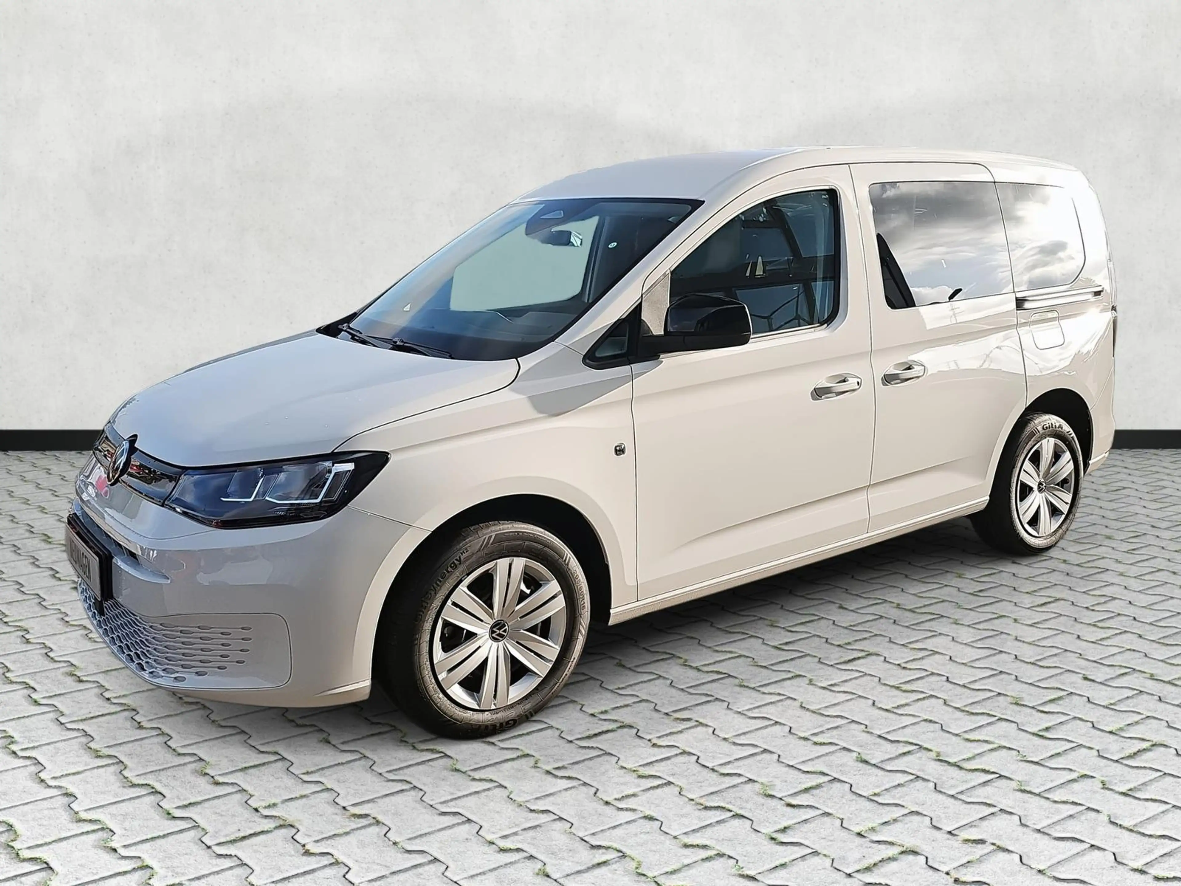 Volkswagen Caddy Basis 1.5 TSI DSG / ACC Winterpaket PDCh. 85 kW... — photo 3