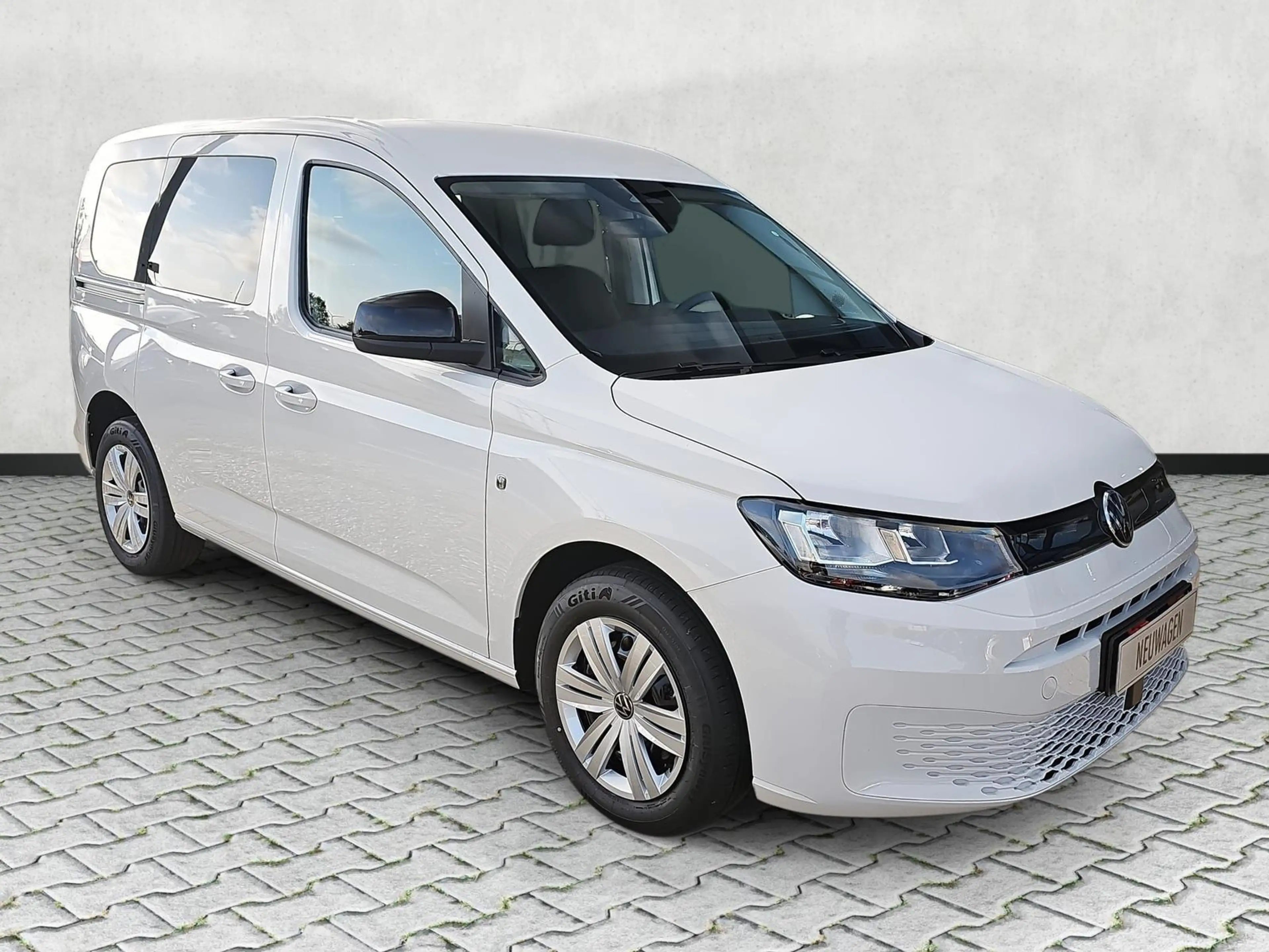 Volkswagen Caddy Basis 1.5 TSI DSG / ACC Winterpaket PDCh. 85 kW...