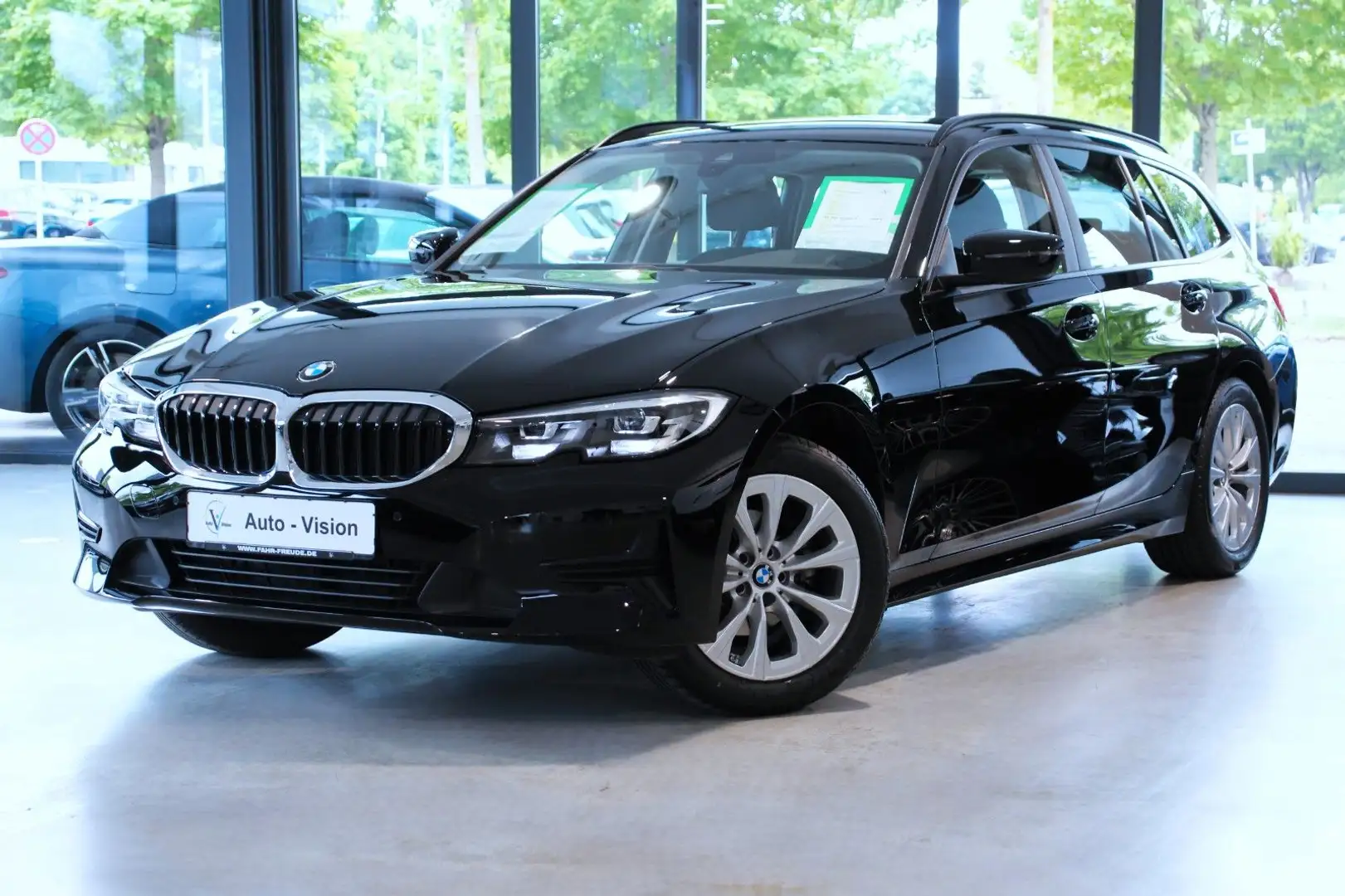 BMW 318 i Advantage (G21) *LED*SHZ*Navi*Apple*Android Negro - 1