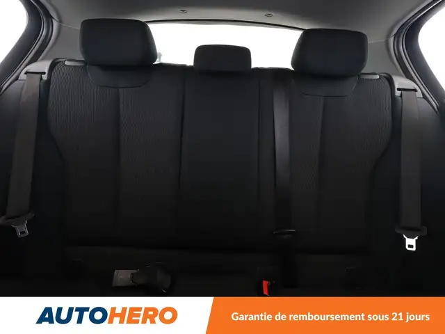BMW 1 Series view 15
