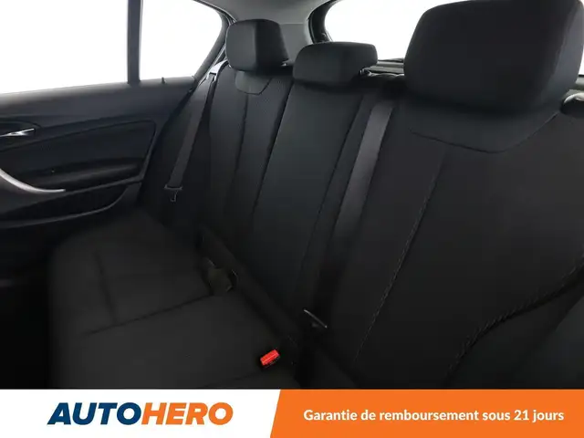 BMW 1 Series view 14