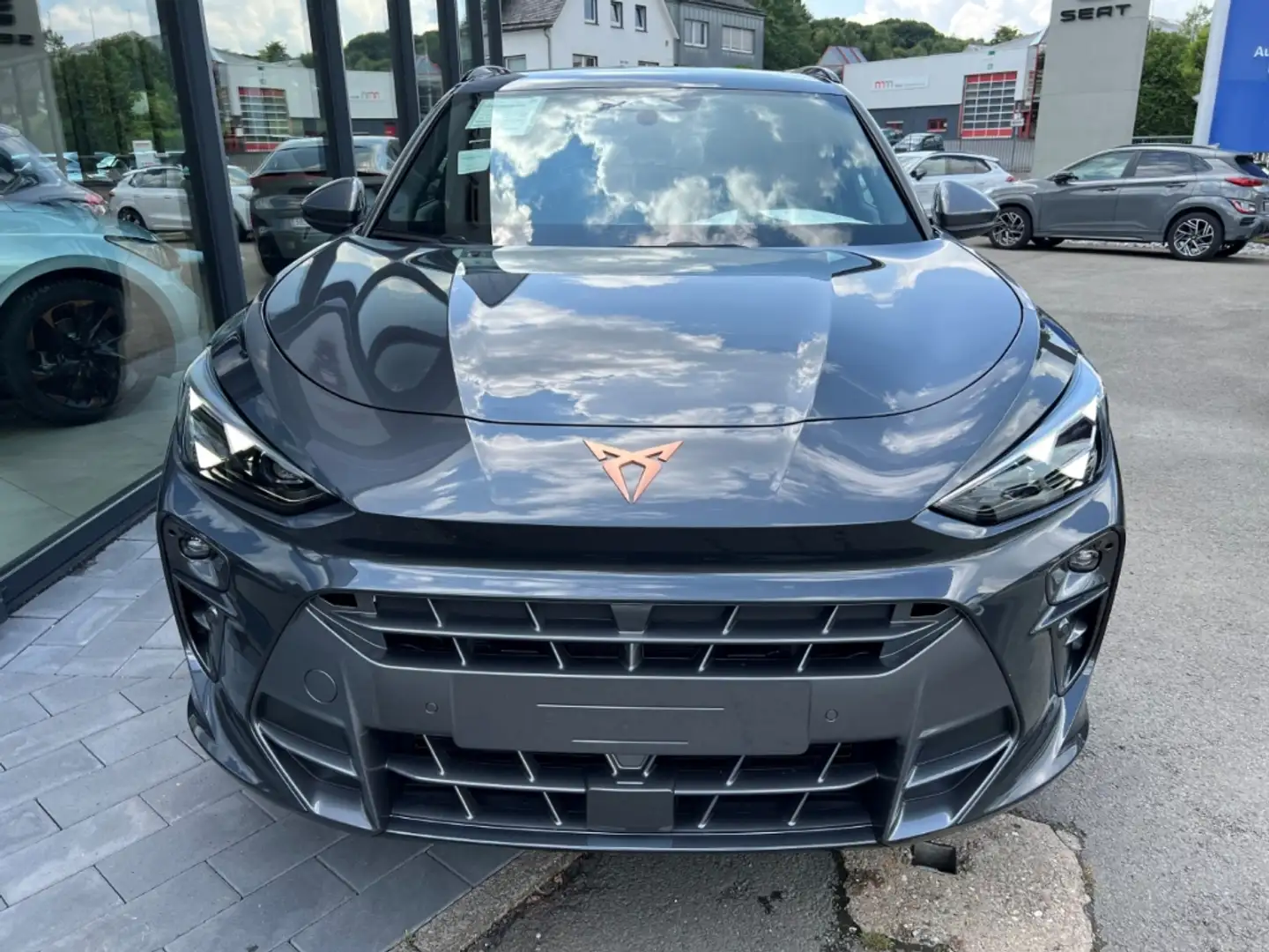 CUPRA Terramar VZ 2.0 TSI 4Drive DSG Matrix, Sennh. Grau - 2