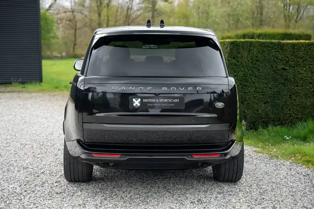 Land Rover Range Rover view 3