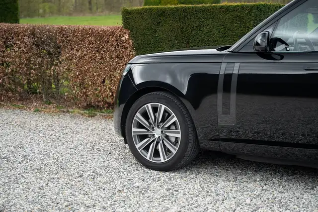Land Rover Range Rover view 7