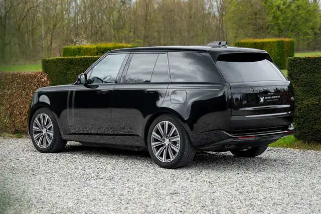 Land Rover Range Rover view 2