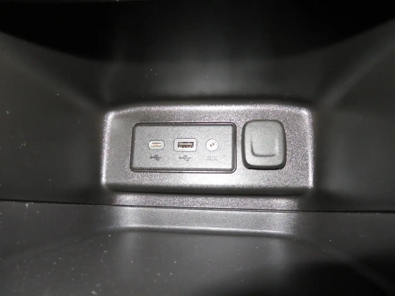 Chevrolet Equinox photo Chevrolet Equinox