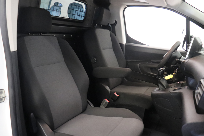 Peugeot Partner 1.6 BlueHDI EURO 6 - Airco - Cruise - PDC - €7.499 — photo 4