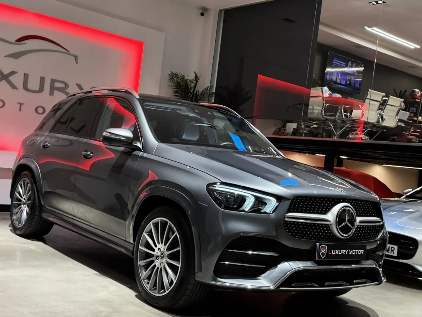 Mercedes-Benz GLE 450 4Matic Aut. Gri - 1