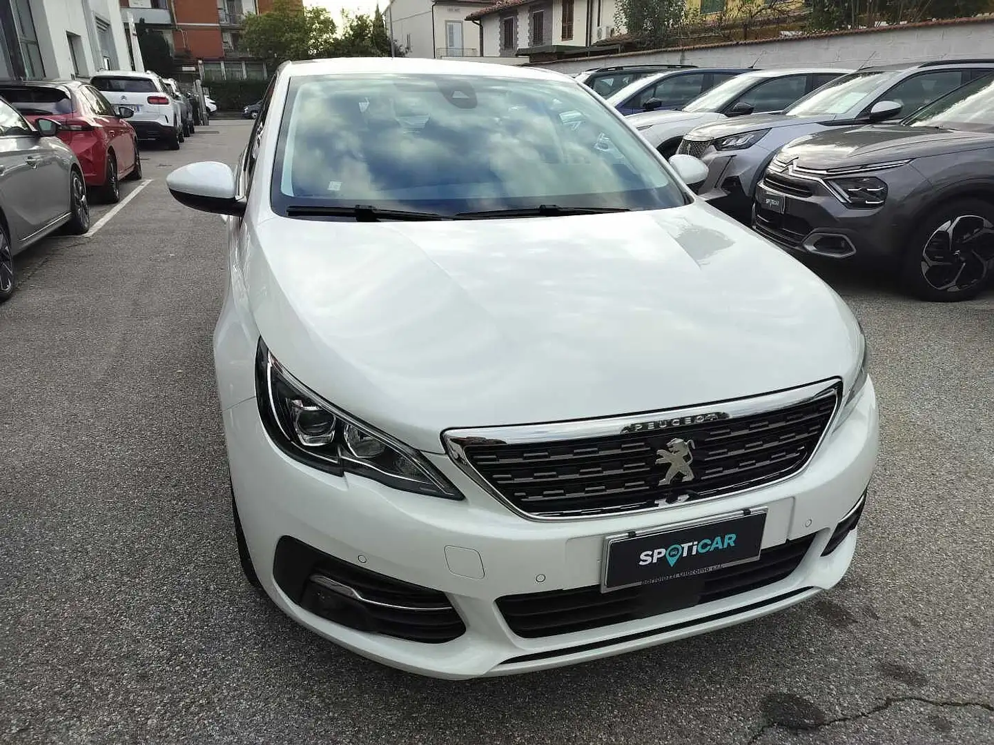 Peugeot 308 1.5 BlueHDI Allure 130 EAT8 Bianco - 1