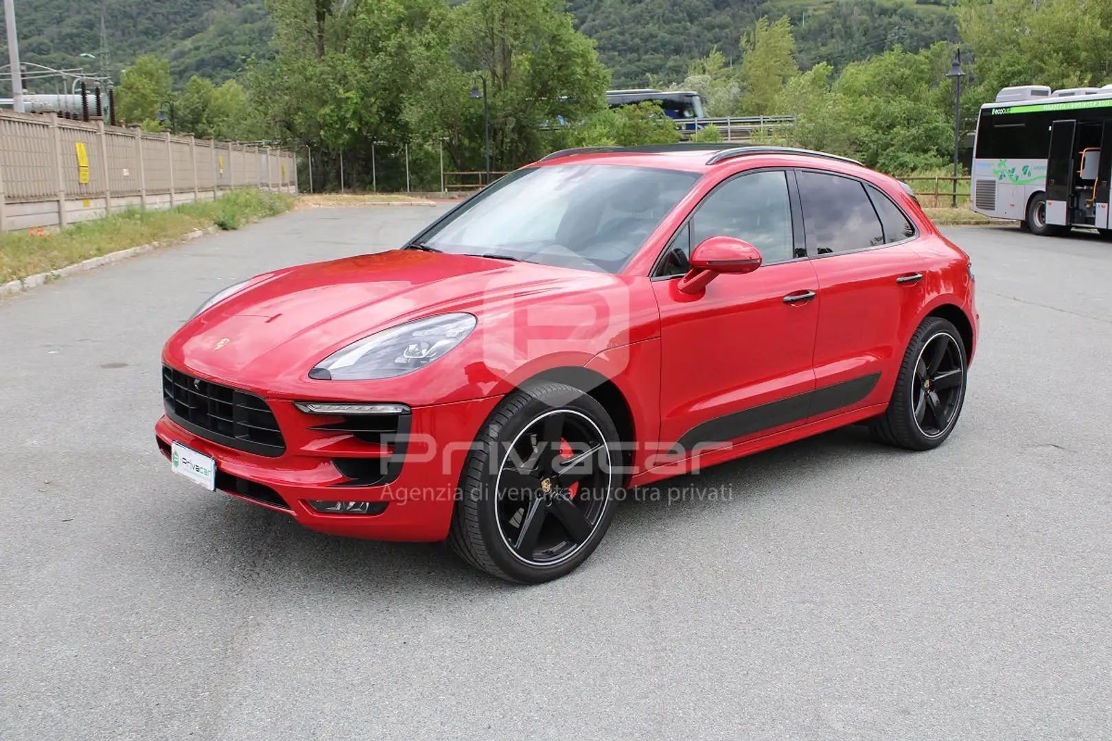 Porsche Macan 3.0 GTS Rojo - 1
