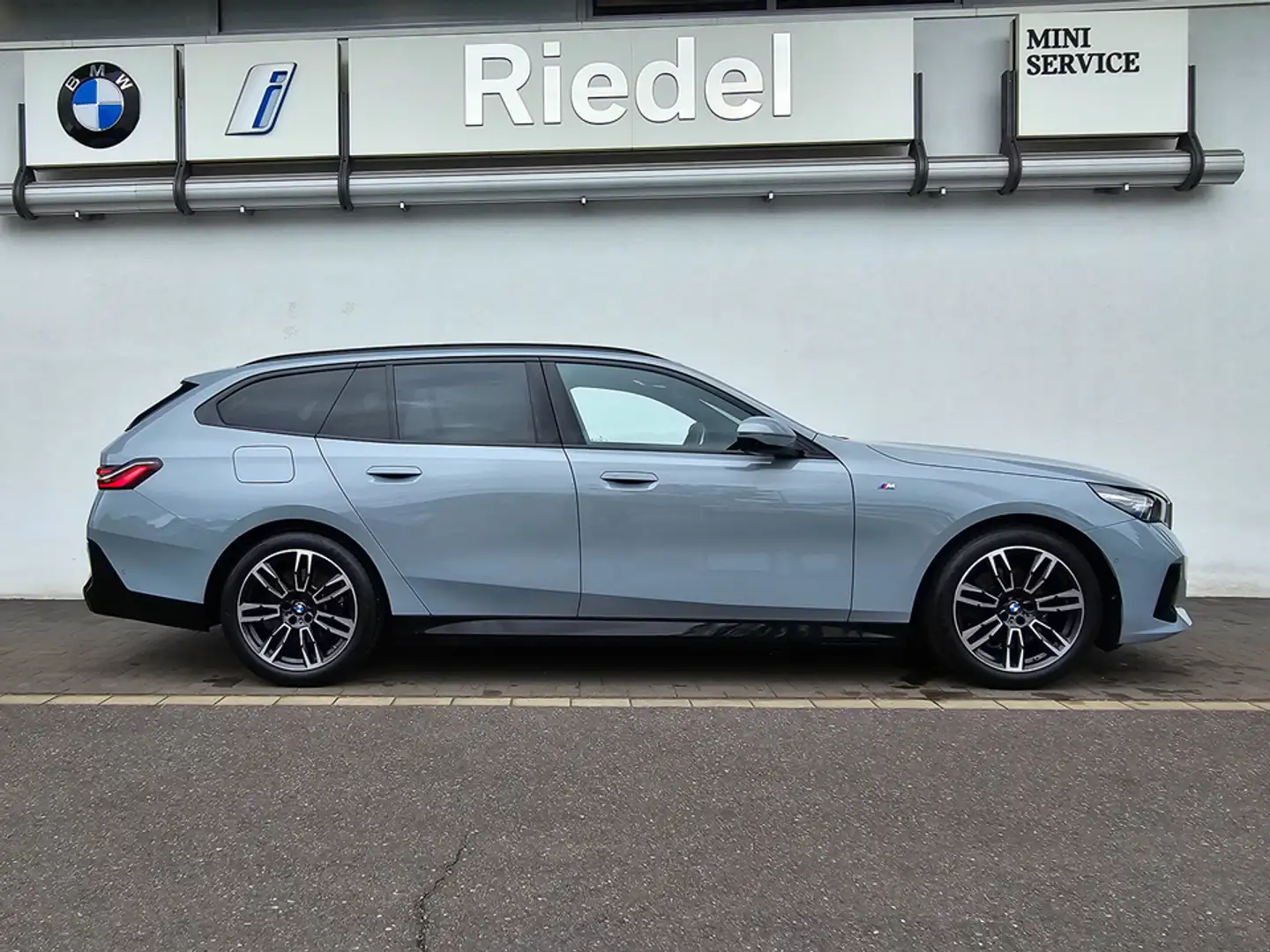 BMW 520 d Touring M Sportpaket*Standhzg*AHK*DAPro*H/K Gris - 2