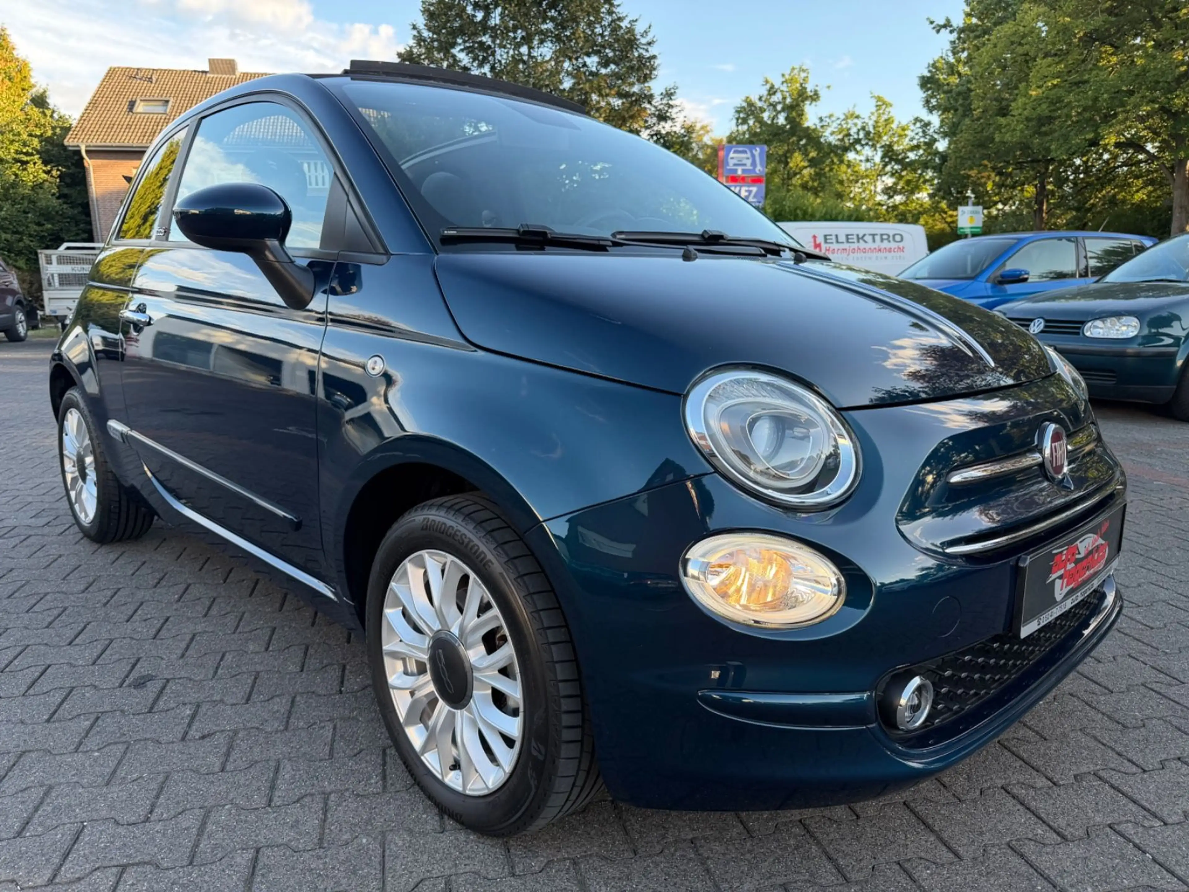 Fiat 500C KLIMAAUTOM. NAVI DAB ALU PDC UVM.