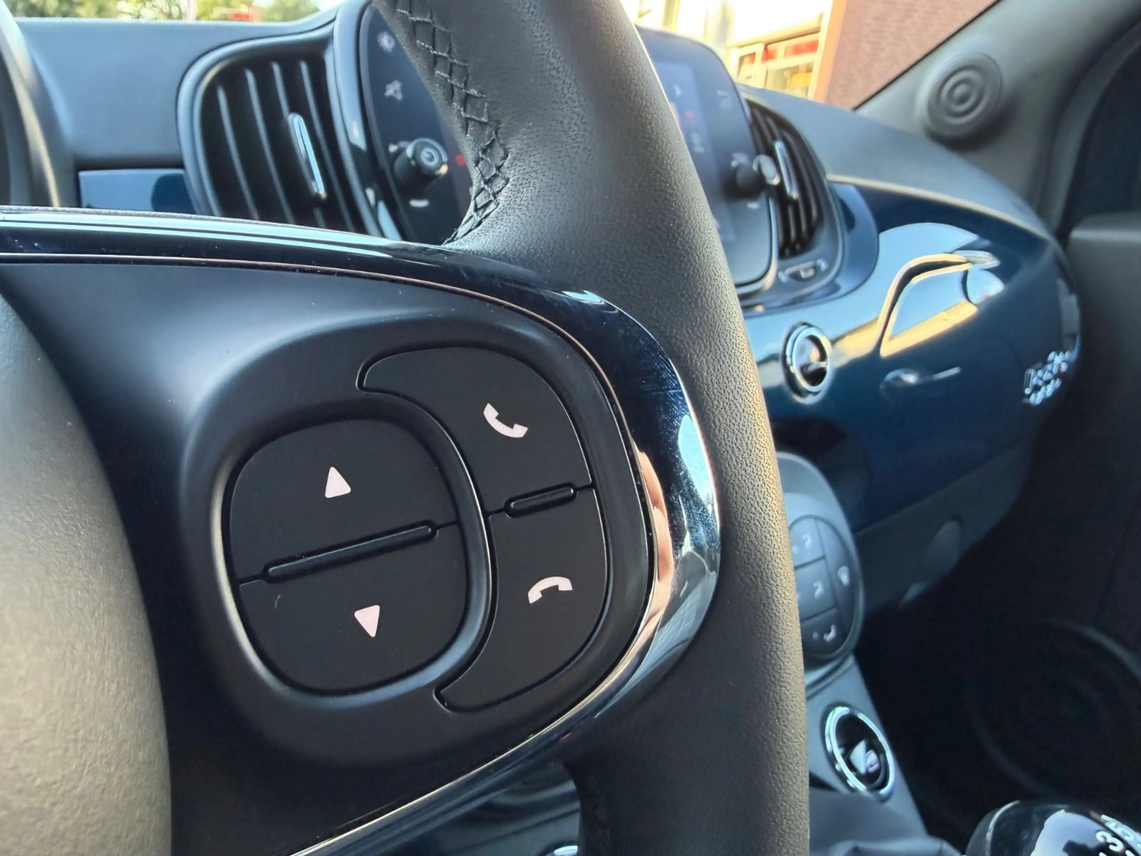 Fiat 500C KLIMAAUTOM. NAVI DAB ALU PDC UVM. — photo 13