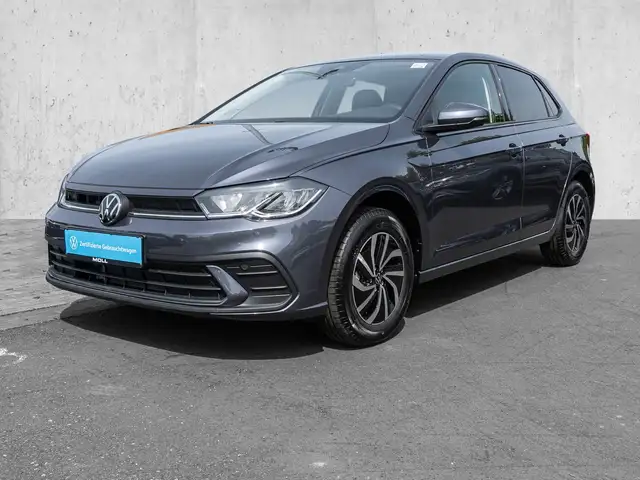 Volkswagen Polo view 2