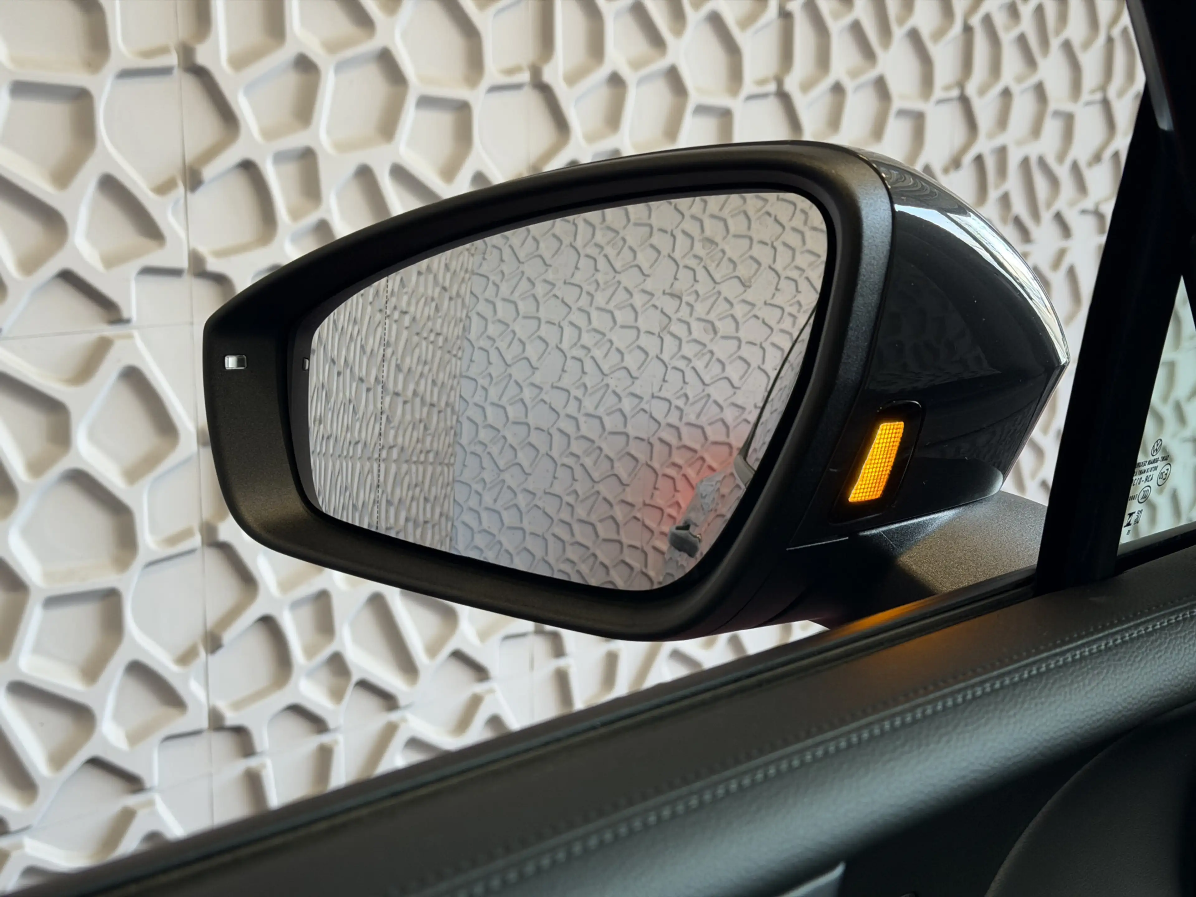 Volkswagen Tiguan 1.5 eHYBRID NIEUWE AUTO 2026 VERWARMDE STOELEN/STU — photo 24
