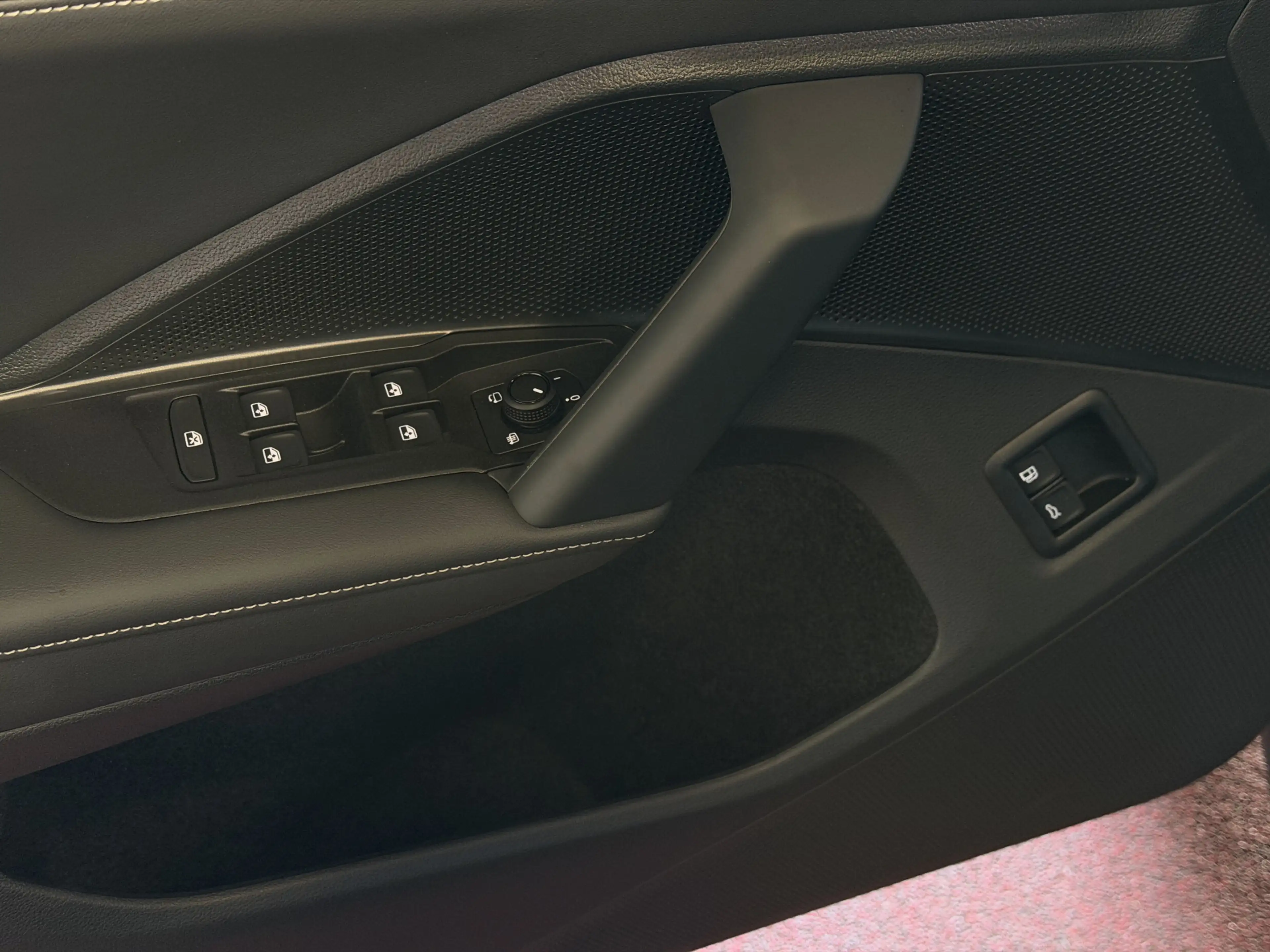 Volkswagen Tiguan 1.5 eHYBRID NIEUWE AUTO 2026 VERWARMDE STOELEN/STU — photo 26
