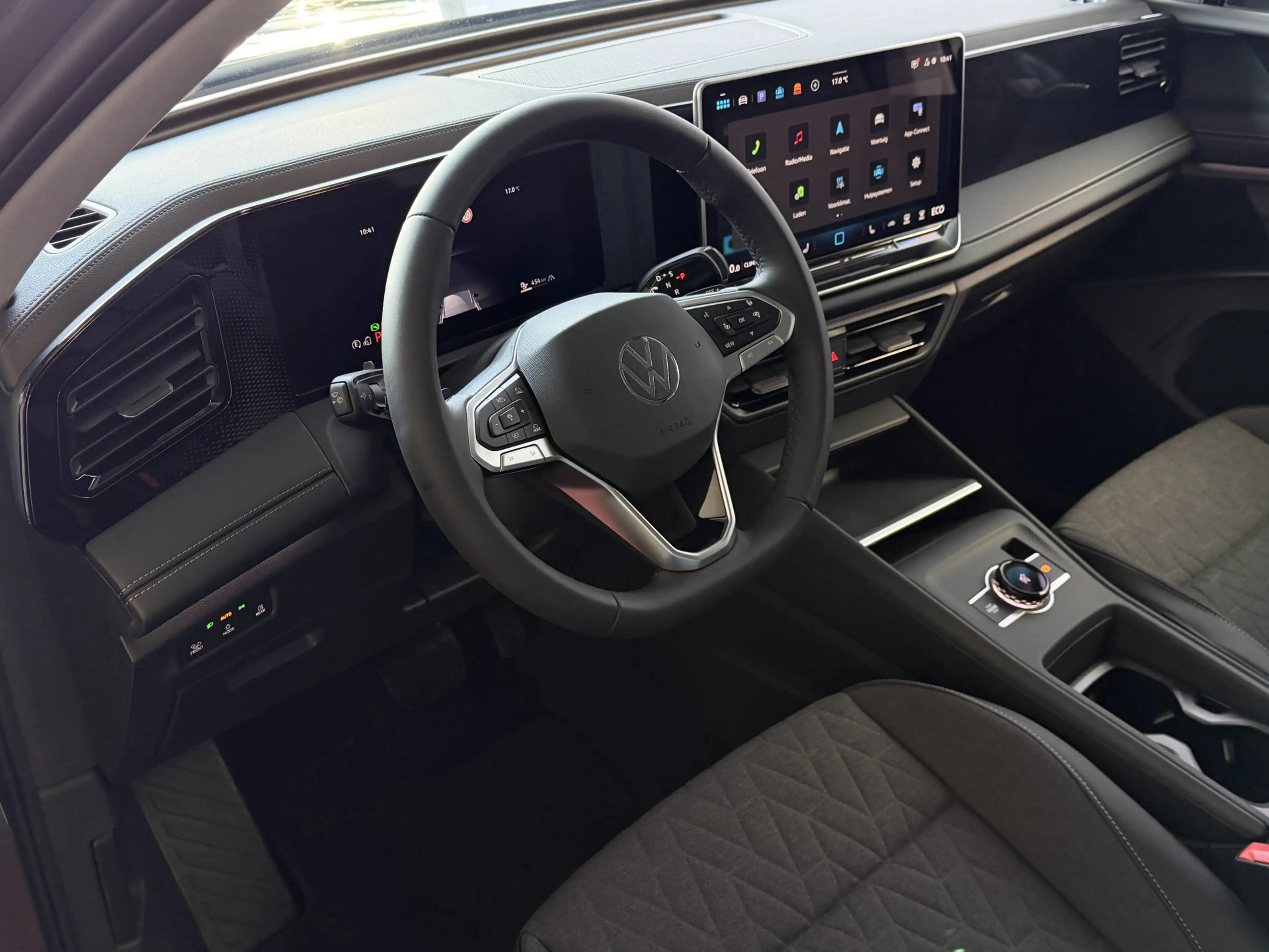 Volkswagen Tiguan 1.5 eHYBRID NIEUWE AUTO 2026 VERWARMDE STOELEN/STU — photo 13