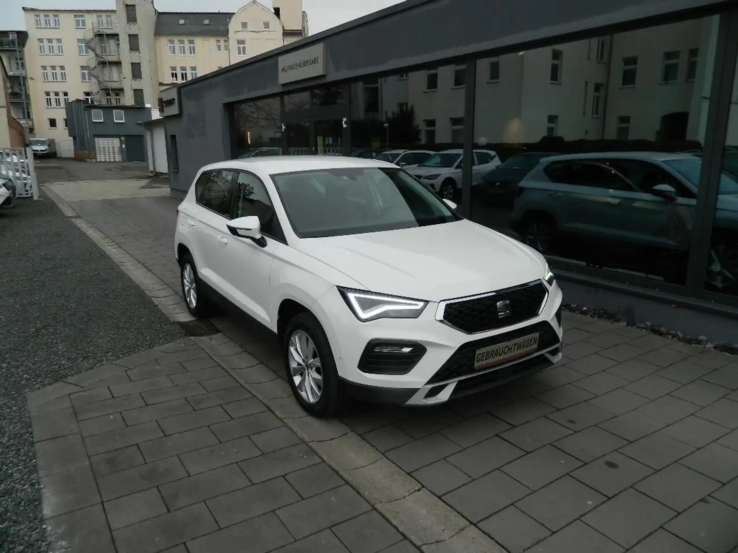SEAT Ateca Style 1.5 TSI Navi/Sitzheiz/DAB/LED/WirelessCarpla Weiß - 1