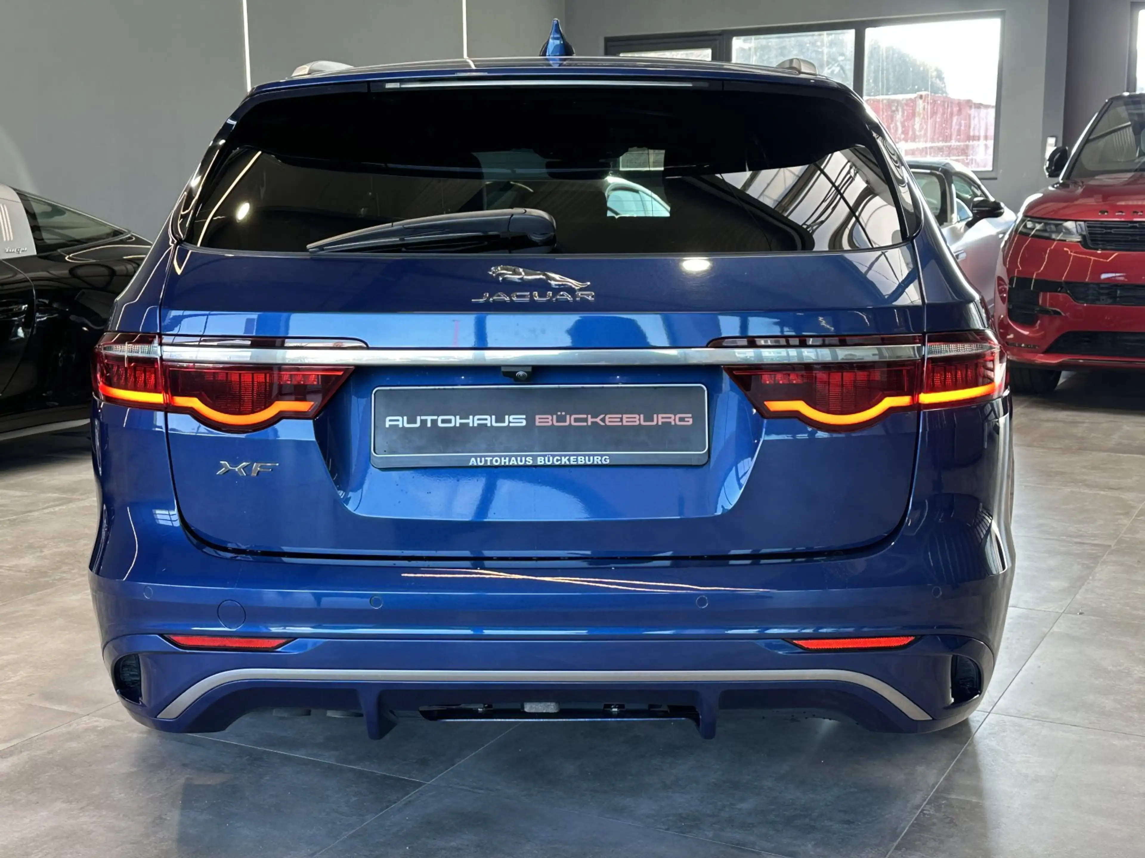 Jaguar XF D200 Sportbrake SE — photo 5