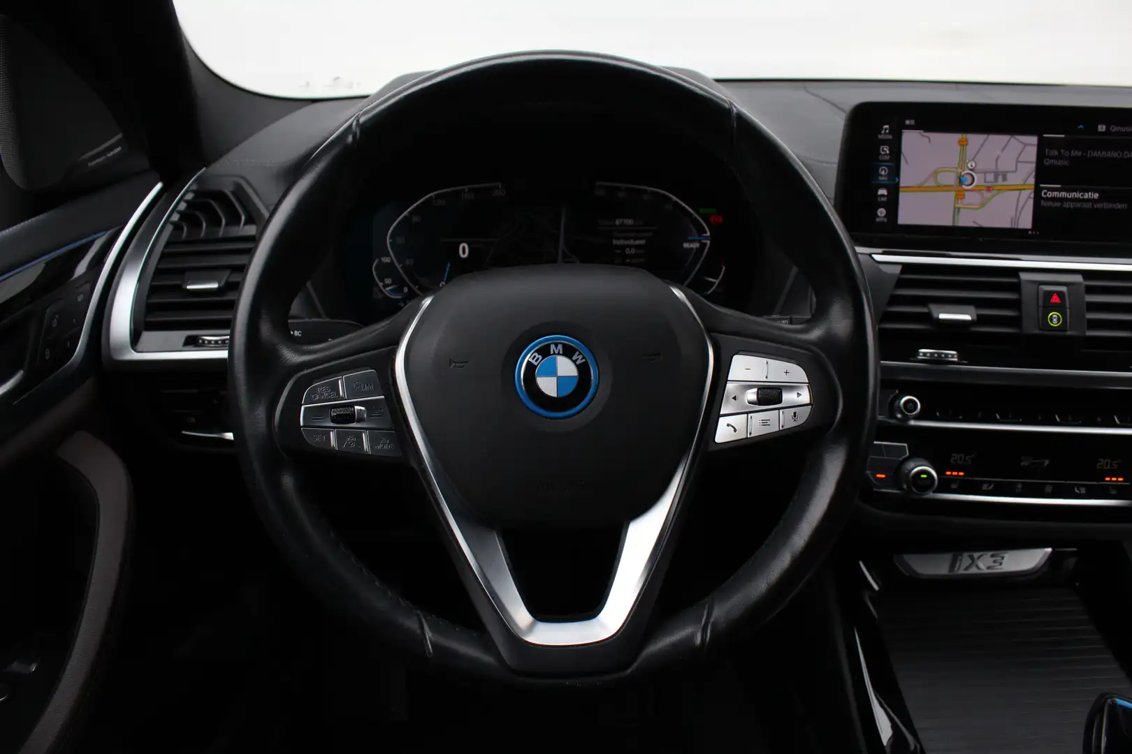 BMW iX3 High Executive / Trekhaak / Sportstoelen / Adaptie Zwart - 2