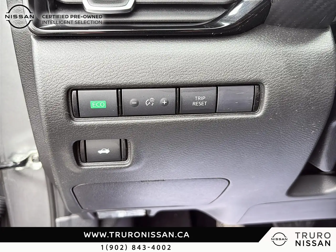 Nissan Sentra снимка Nissan Sentra