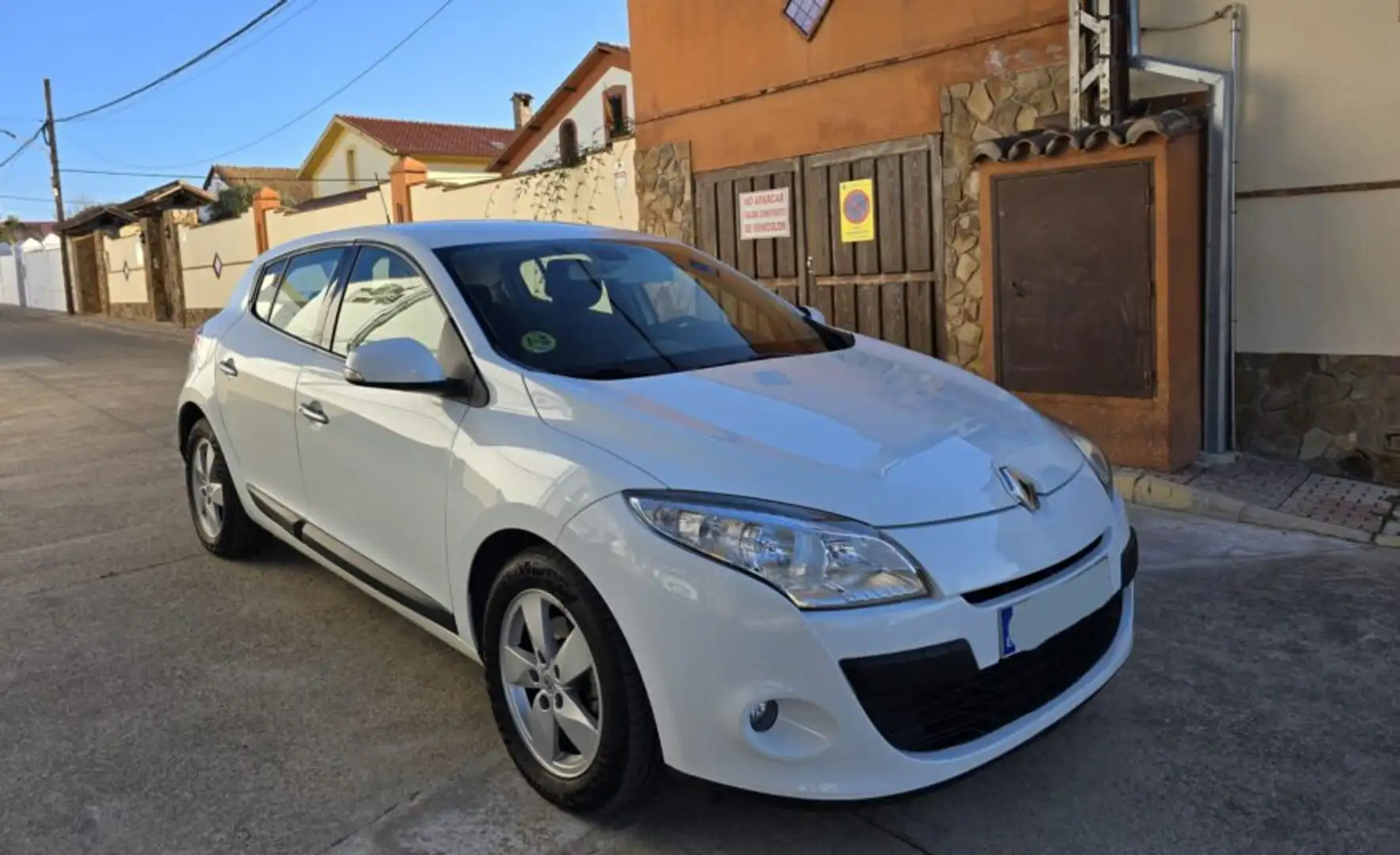 Renault Megane Grand Tour 1.5dCi Emotion 105 eco2 Blanco - 1