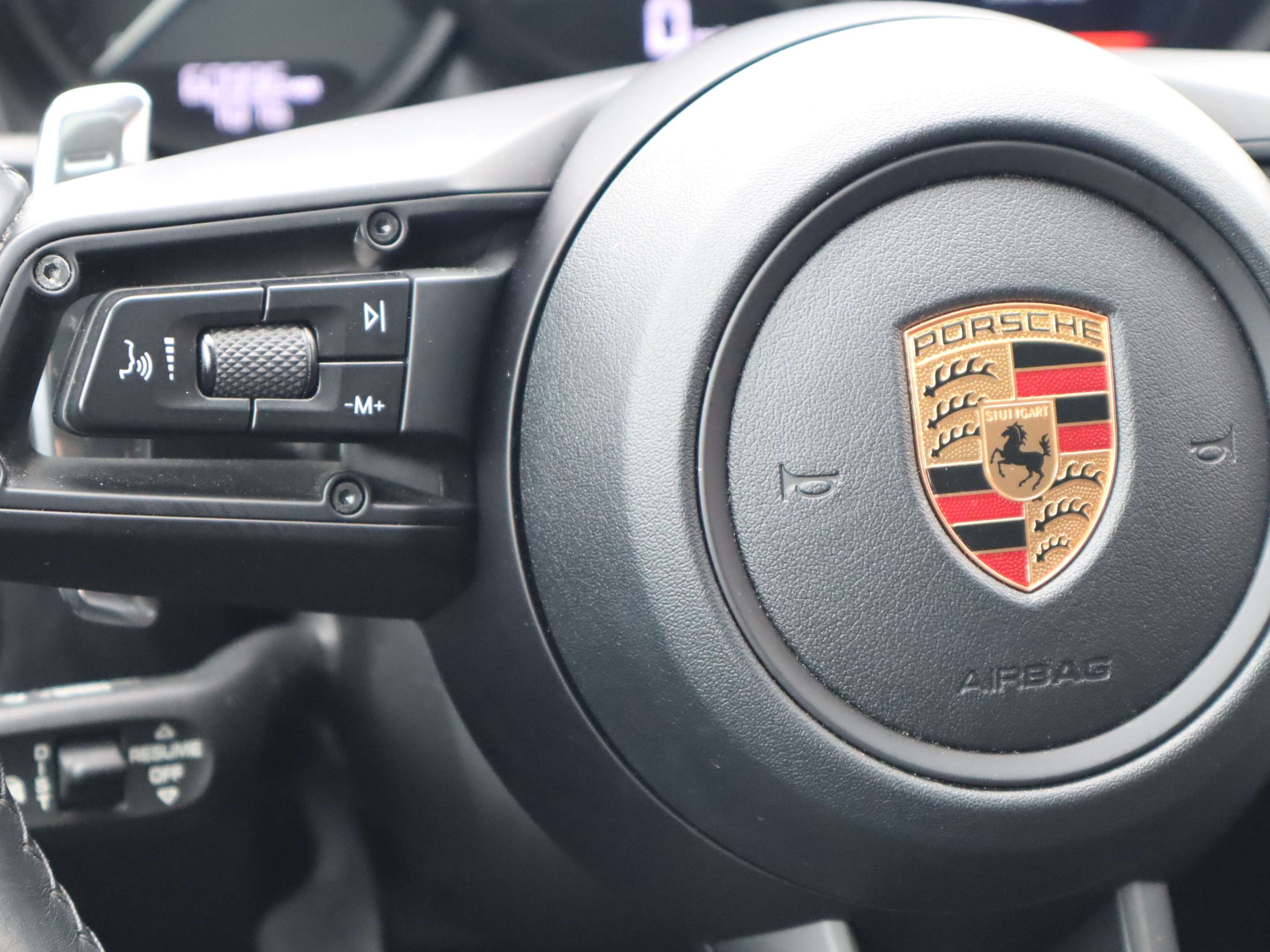 2022 Porsche Macan AWD thumb 18
