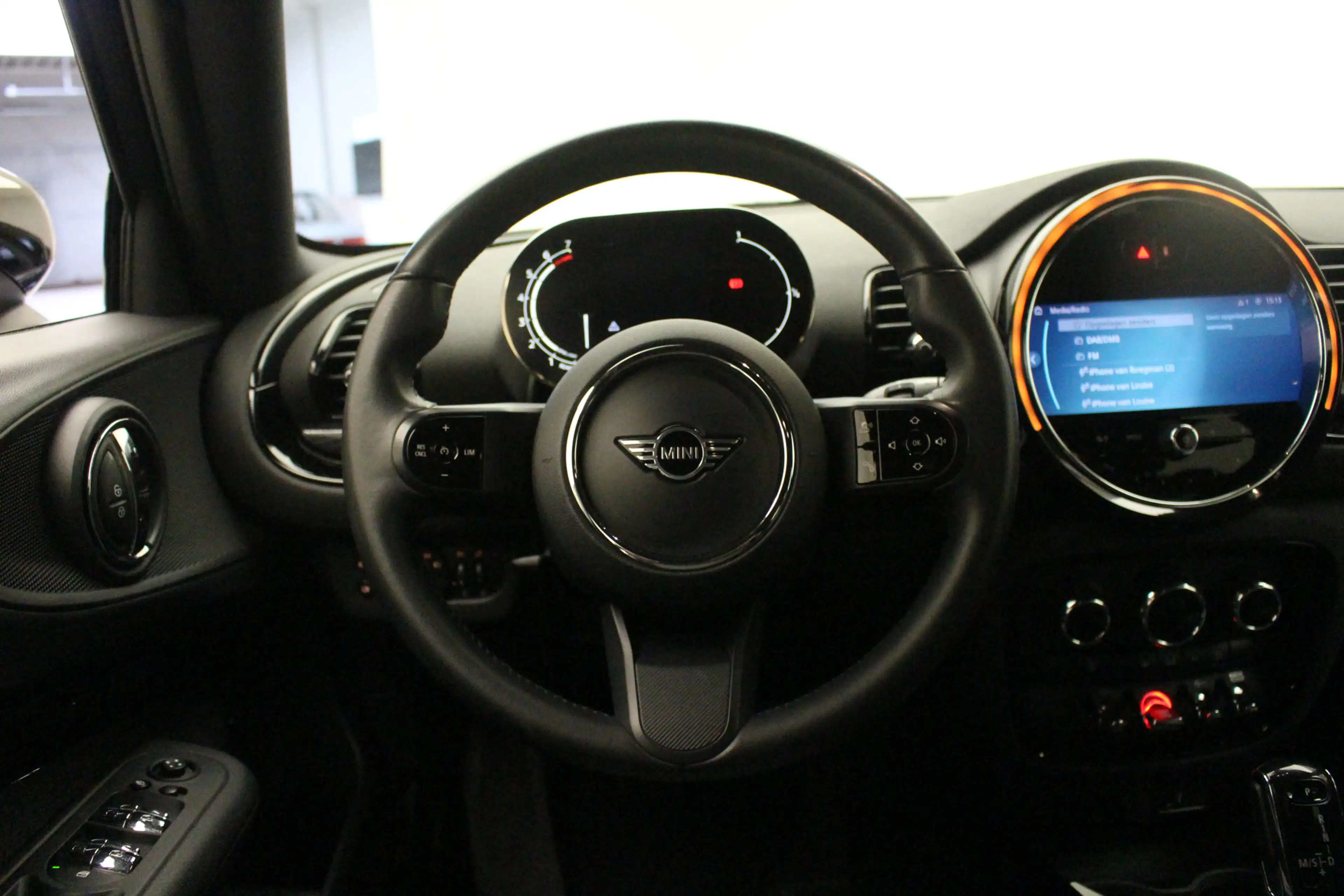 MINI Cooper Clubman Business Edition | 18" | Alarm | Privacy Glass | N — photo 15