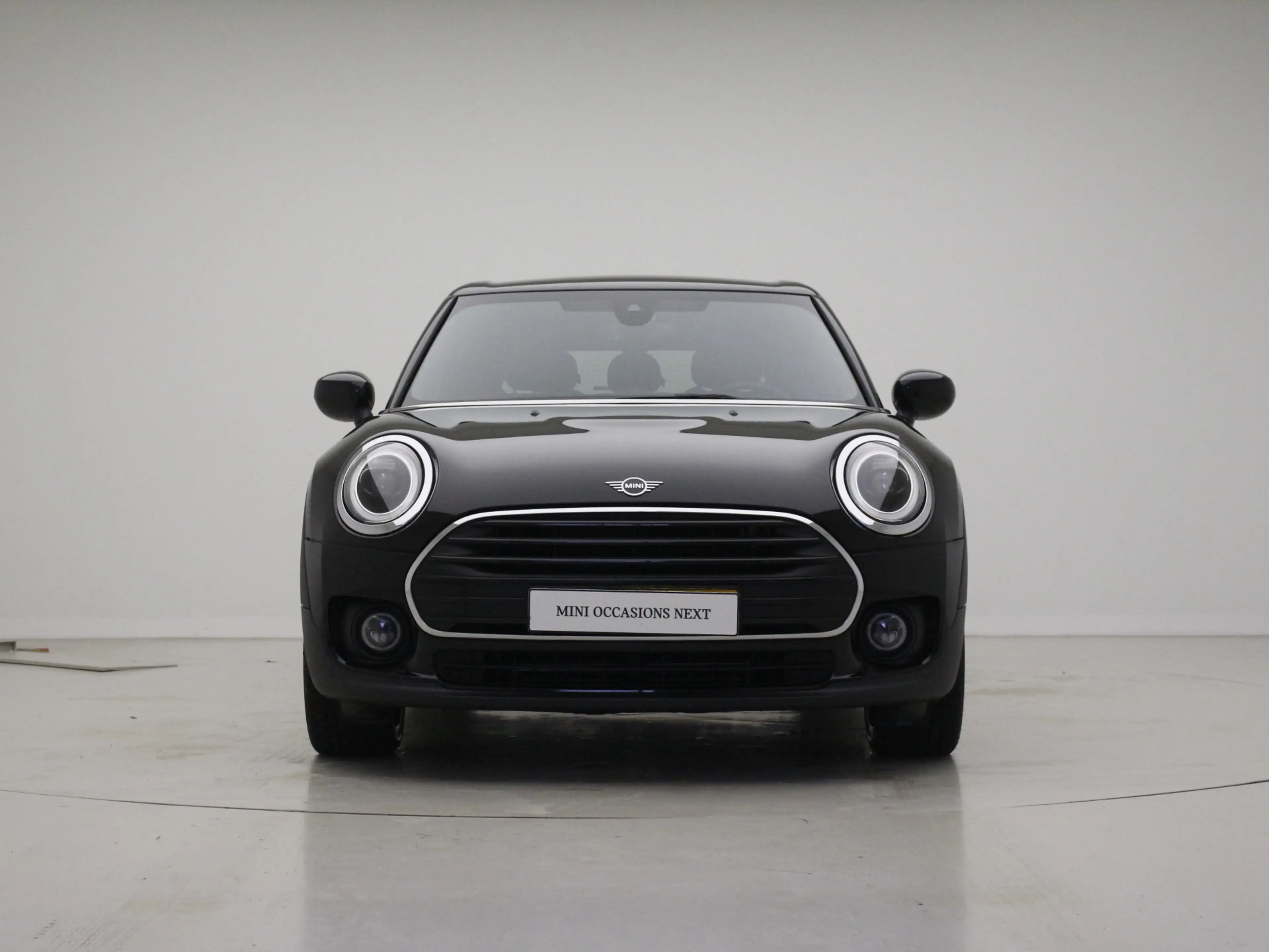 MINI Cooper Clubman Business Edition | 18" | Alarm | Privacy Glass | N — photo 3