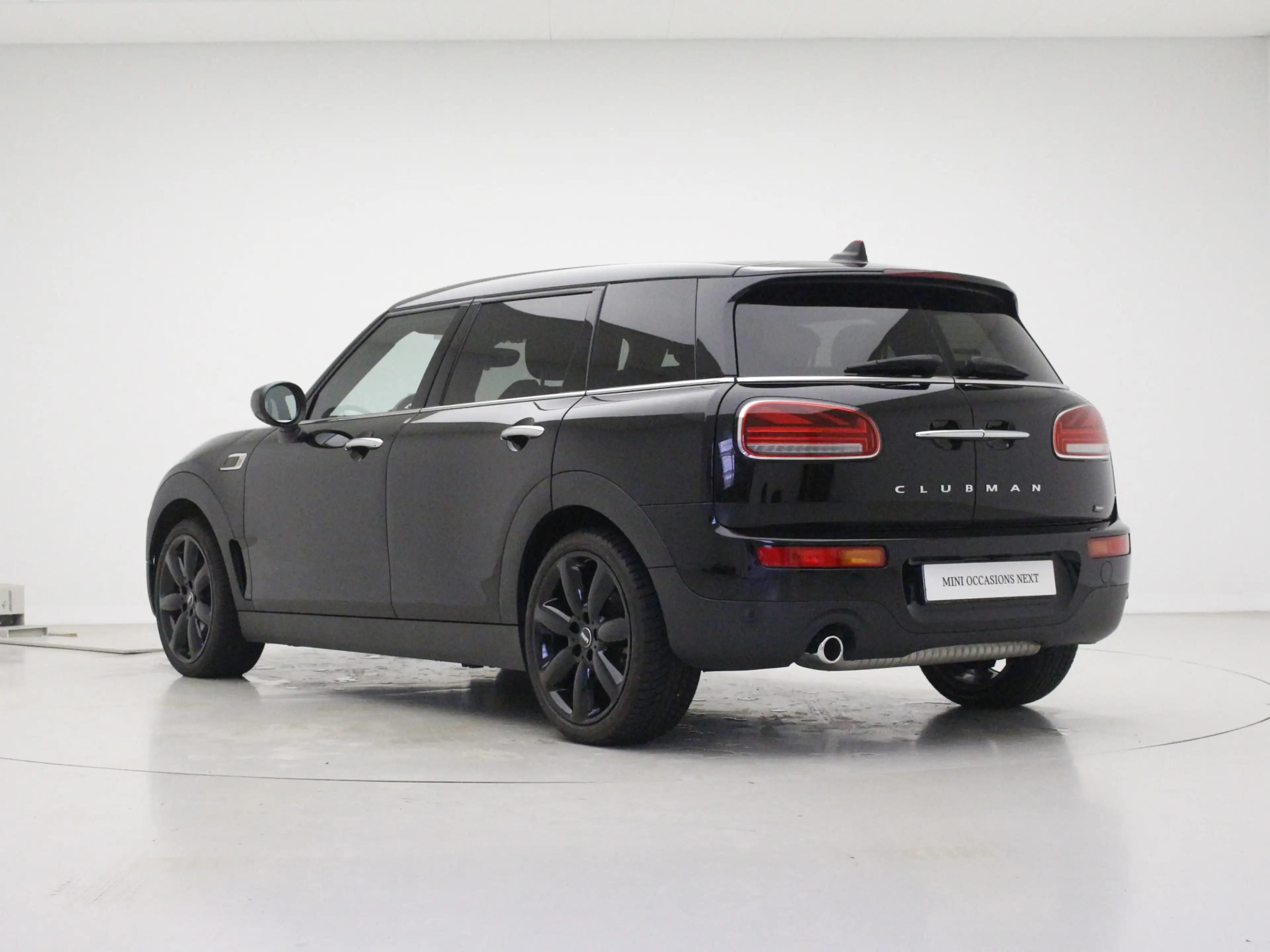 MINI Cooper Clubman Business Edition | 18" | Alarm | Privacy Glass | N — photo 5