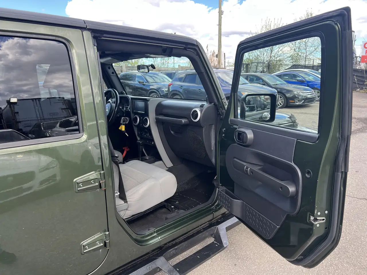 Jeep Wrangler снимка Jeep Wrangler