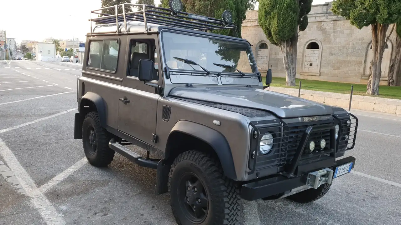 Land Rover Defender 90 2.5 td5 E SW, foto 8