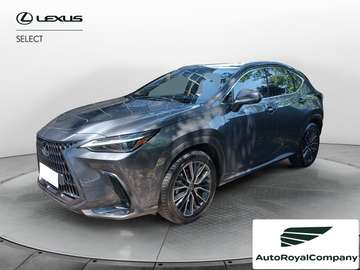 Plug-in Luxury 4WD MY22