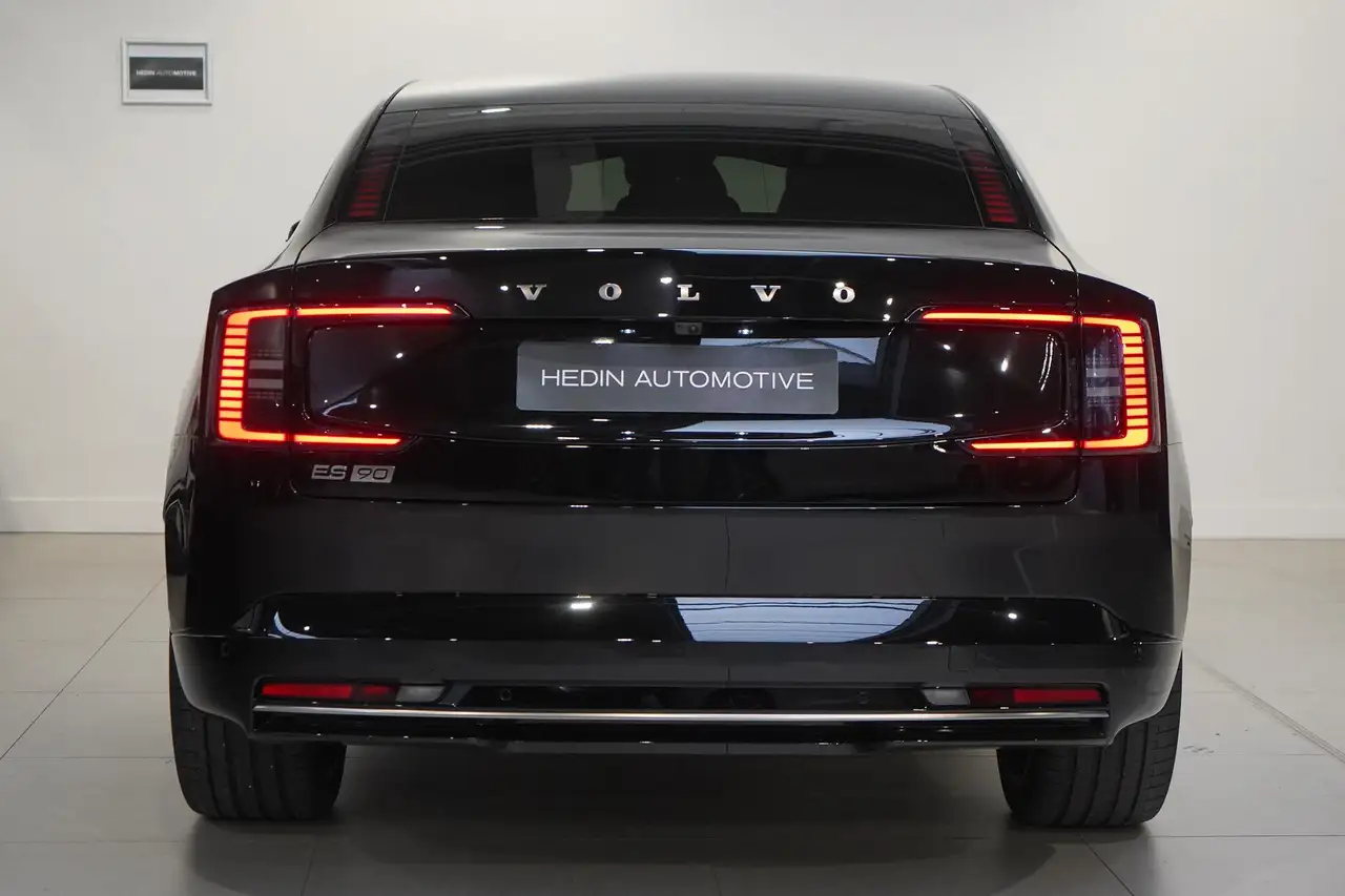 Volvo ES90 2026