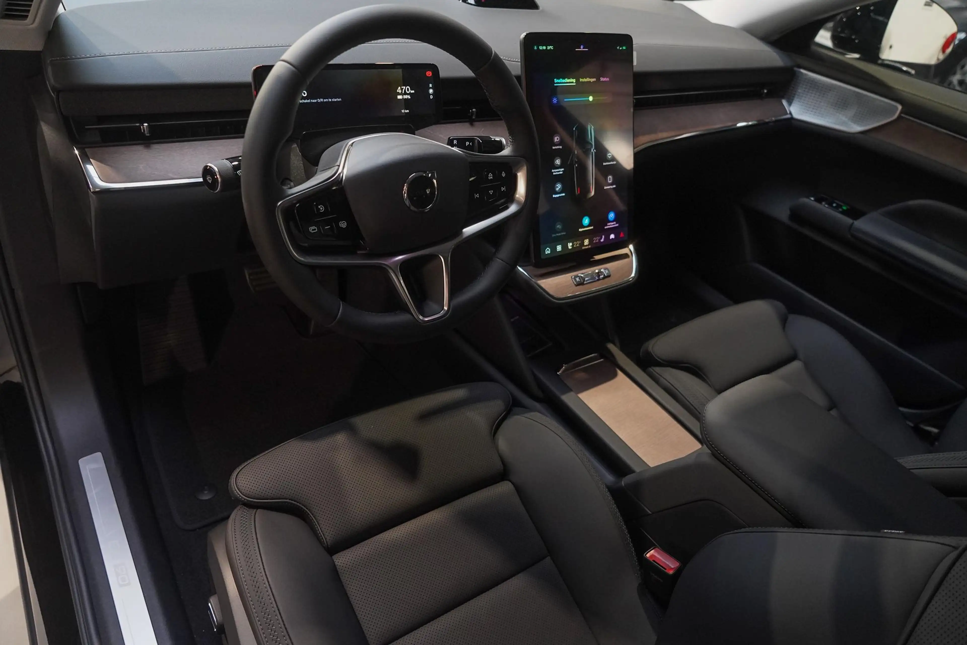 Volvo ES90 Single Motor Extended Range Ultra 92 kWh | Bowers — photo 12