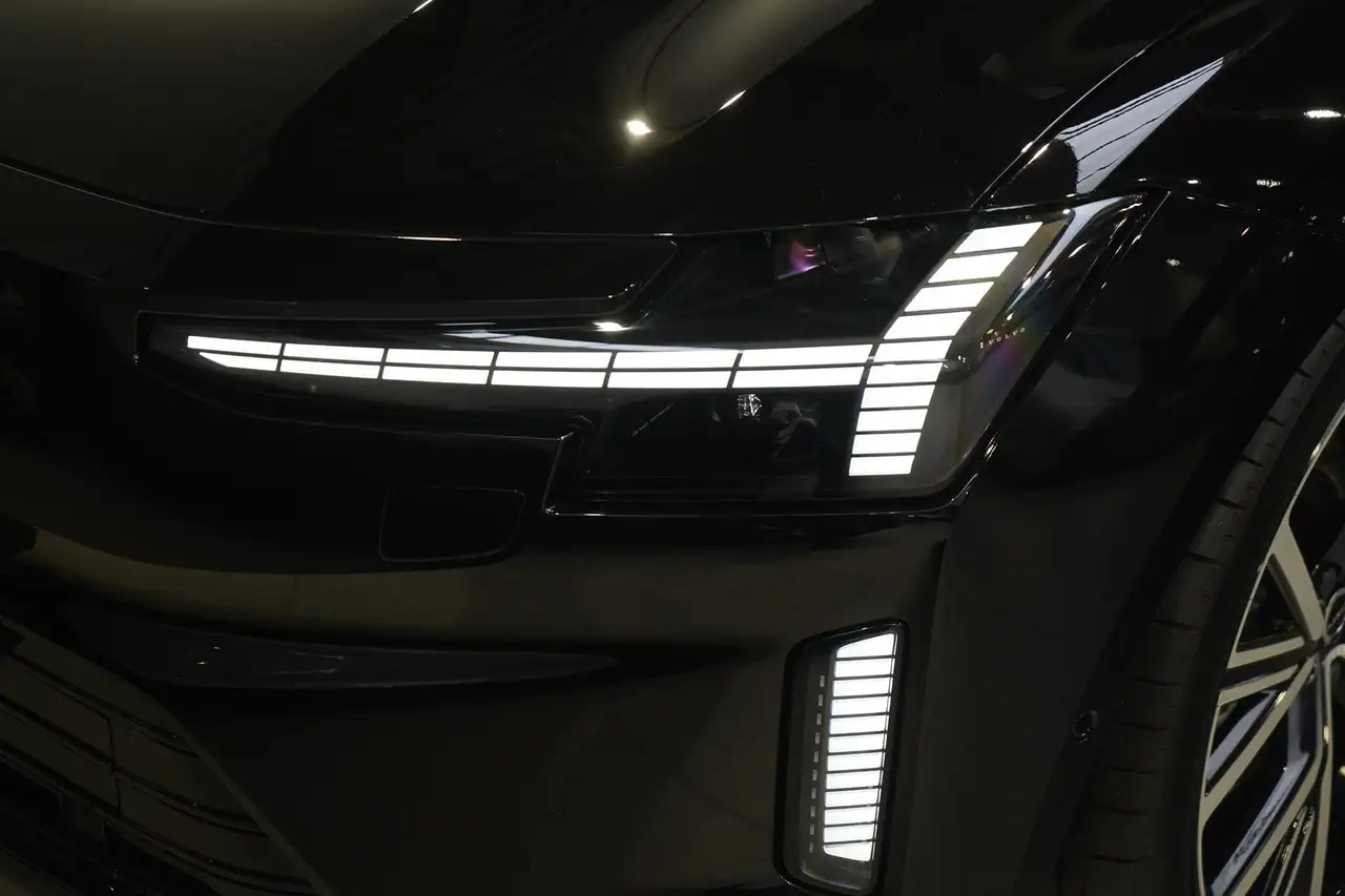 Volvo ES90 2026