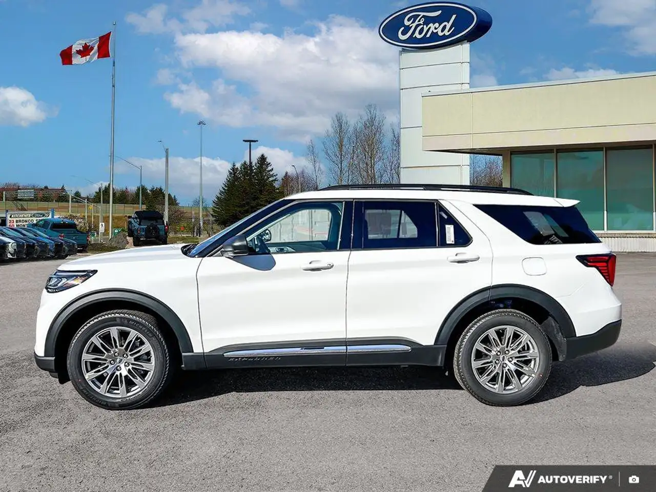 Ford Explorer photo Ford Explorer