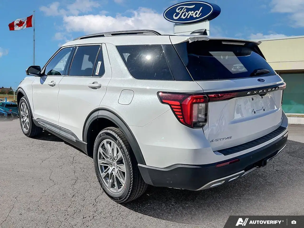 Ford Explorer photo Ford Explorer