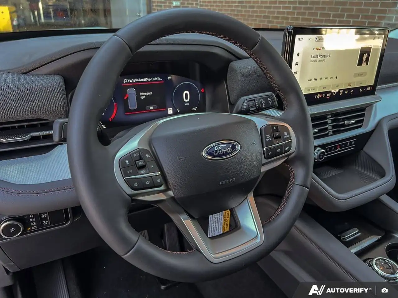 Ford Explorer photo Ford Explorer